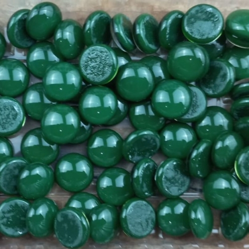 Gemas de vidro importado verde escuro - J1 c/ 05 un. Diâmetro 1,3cm.
