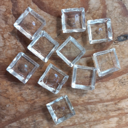 Pastilha tipo  Vidrotil (importada), 2x2, espessura 5mm, transparente incolor,  VT11  c/ 105 past.