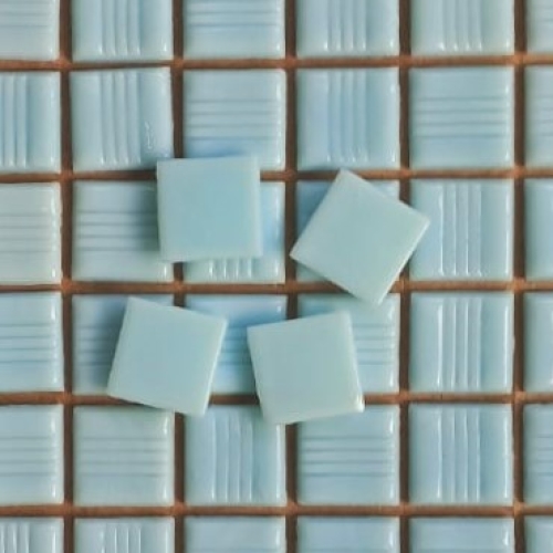 Pastilha de vidro 2x2 lisa, na cor azul claro , A37N com 225 pastilhas