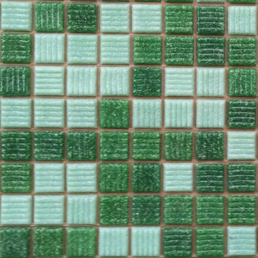 Pastilha de vidro 2x2 pigmentada mix verdes c/ 225 pastilhas