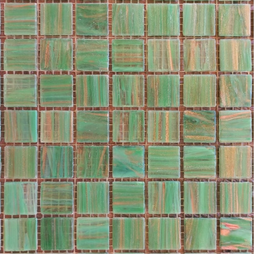 Pastilha de vidro 2x2, linha ouro, broto verde, GR01 c/ 75 pastilhas