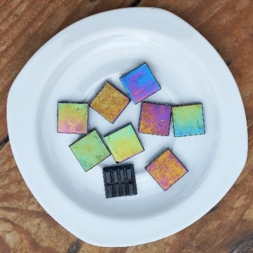 Pastilha de vidro 2x2 lisa preta com brilho iridescente PVP22 c/ 75 pastilhas