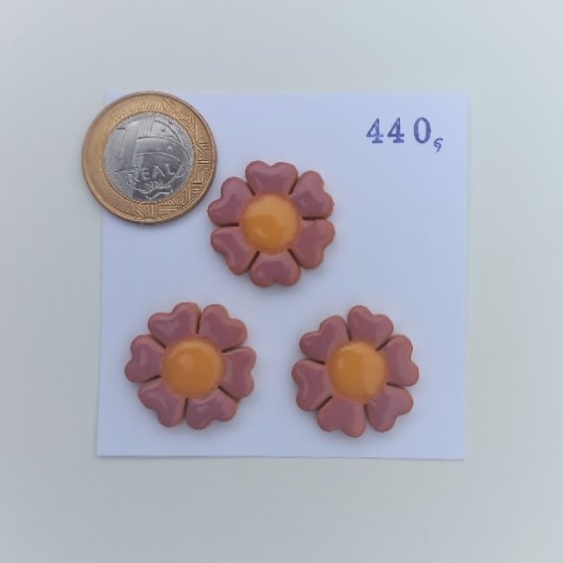 Aplique cerâmico flor c/ 6 pétalas  cód 440G c/ 3 unidades