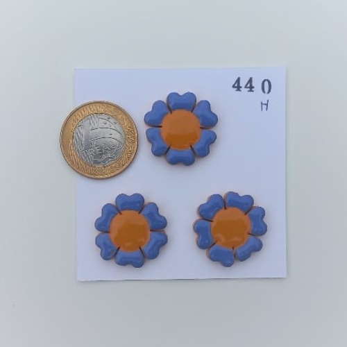 Aplique cerâmico flor c/ 6 pétalas  cód 440H c/ 3 unidades
