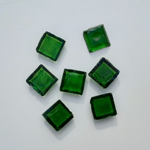 Pastilha tipo Vidrotil (importada), 2x2, espessura 5mm, verde esmeralda,  VT08  c/ 105 past.