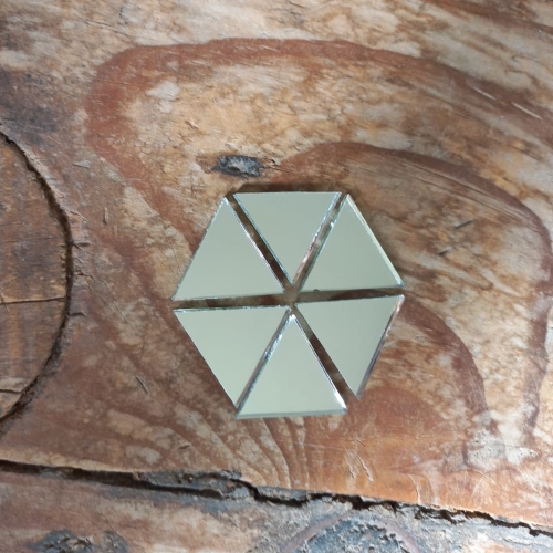 Espelho triângulo, lado = 2,8 cm , ESP28 , espessura 3 mm c/ 100 g