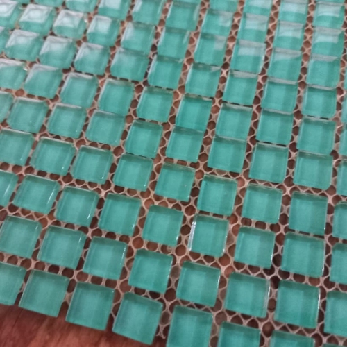 Pastilha cristal 1x1 verde paris - P220 c/ 729 pastilhas