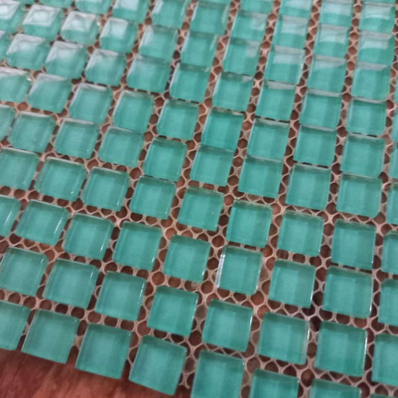 Pastilha cristal 1x1 verde paris - P220 c/ 729 pastilhas