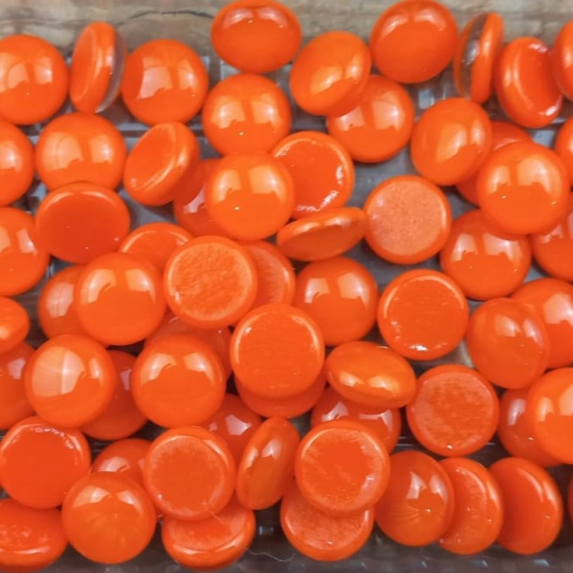 Gemas de vidro importado laranja - F1 c/ 05 un. Diâmetro 1,3cm.