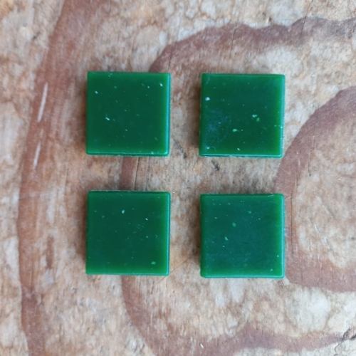 Pastilha de vidro 2x2 lisa verde escuro C15 c/ 225 pastilhas