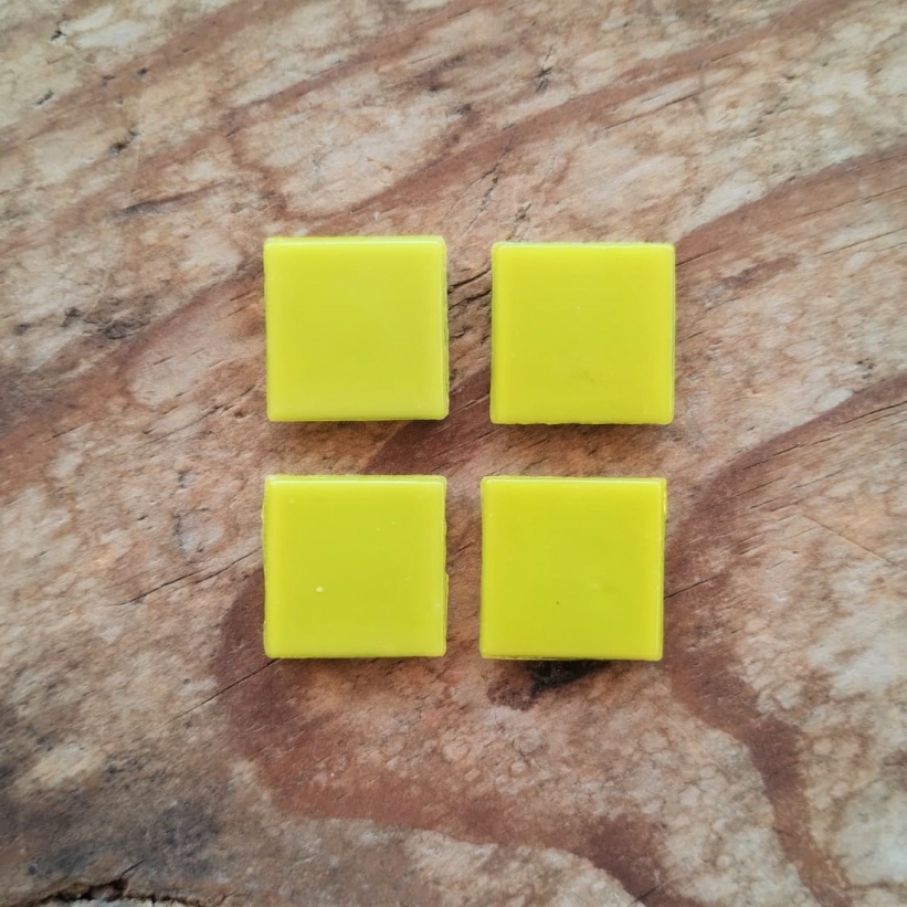 Pastilha de vidro 2x2 lisa amarelo cítrico WA93 c/ 225 pastilhas