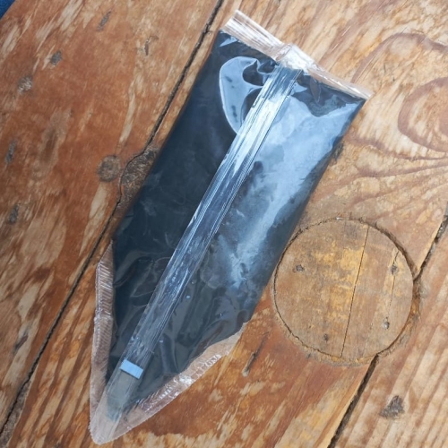 Rejunte Massa Pronta Premium (assenta e rejunta) - cor preto - bisnaga 500g - cód ARG07