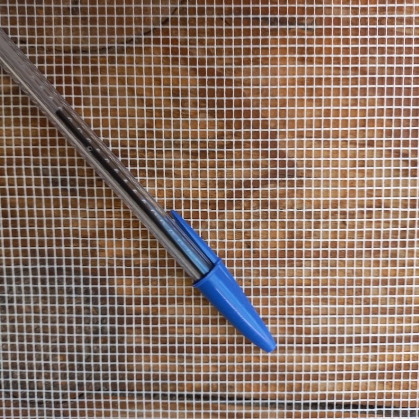 Tela para confecção de mosaico em fibra de vidro, trama 2x2mm,medida 1,00 x 1,00 m