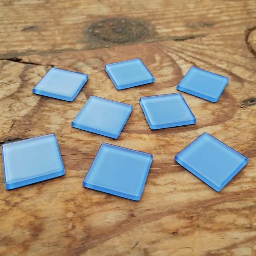 Pastilha cristal 2,3x2,3cm., azul França, cód. PC12, pcte. 550 g (aprox. 140 pastilhas)