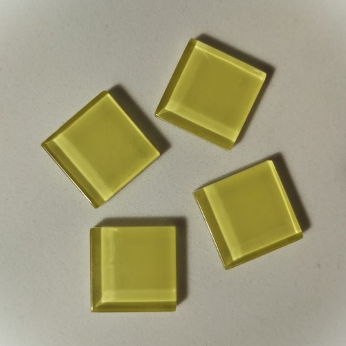 Pastilha cristal 2,3x2,3 amarelo canário AM02 c/ 144 pastilhas