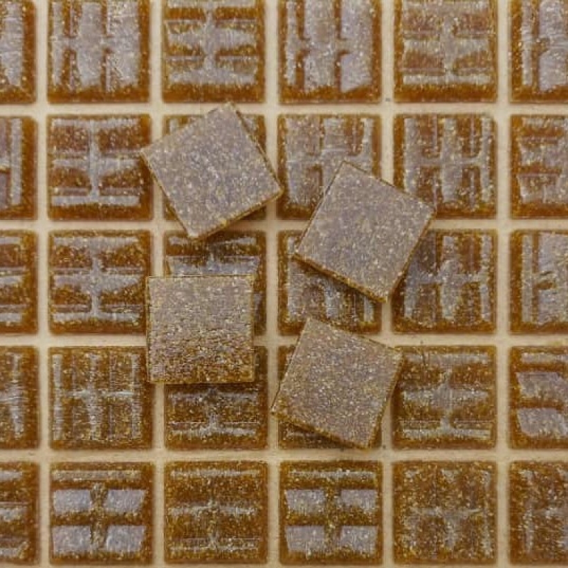 Pastilha de vidro 2x2 pigmentada camurça A355 c/ 225 pastilhas