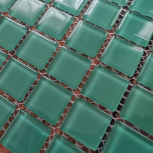 Pastilha cristal 2,5x2,5cm., verde Paris, cód. PC220, com 121 pastilhas