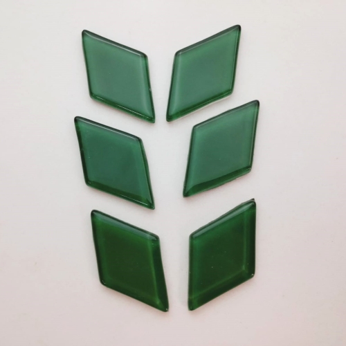 Pastilha cristal losango verde folha - PL270 - 3,0x5,0cm - com 90 pastilhas