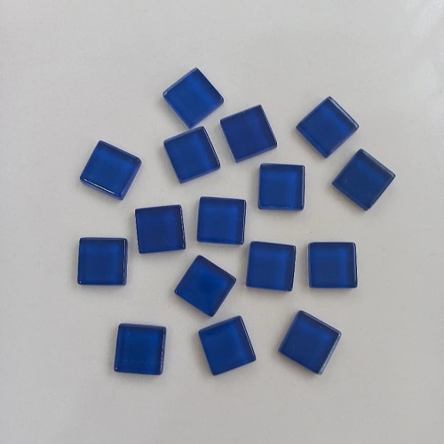 Pastilha cristal 1,5x1,5cm - azul royal -cód. MT21 com 370 g (aprox. 162 pastilhas)
