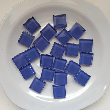 Pastilha cristal 1,5x1,5 roxo MT07 com 370 g (aprox. 162 pastilhas)